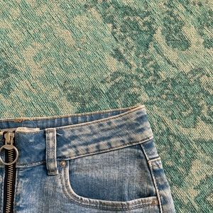 New like condition denim skirt 🌱